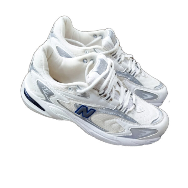 کتونی نیوبالانس سفید مدل New Balance 725